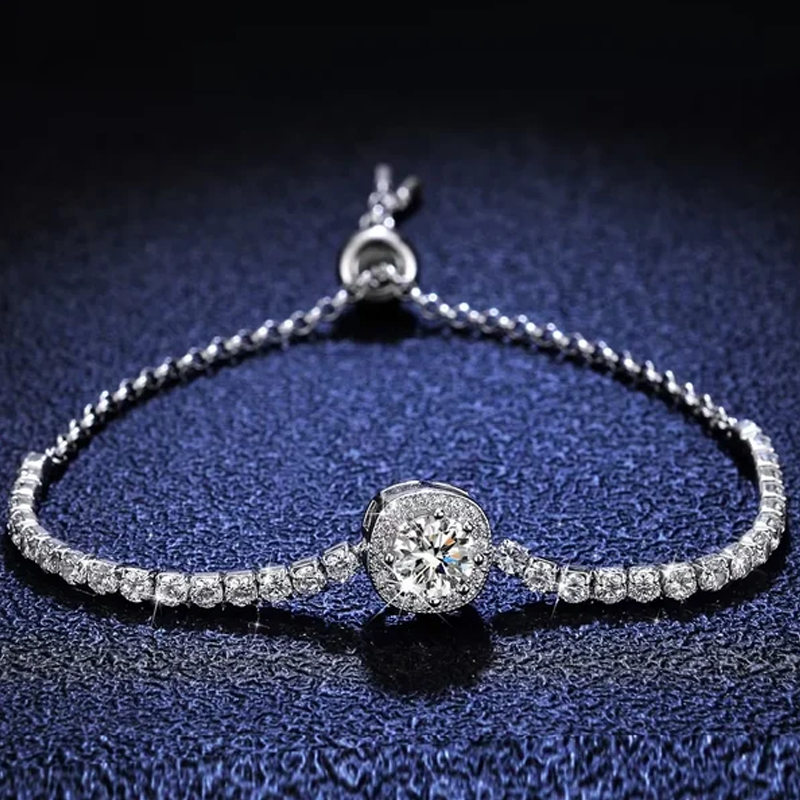 God of Luck armband